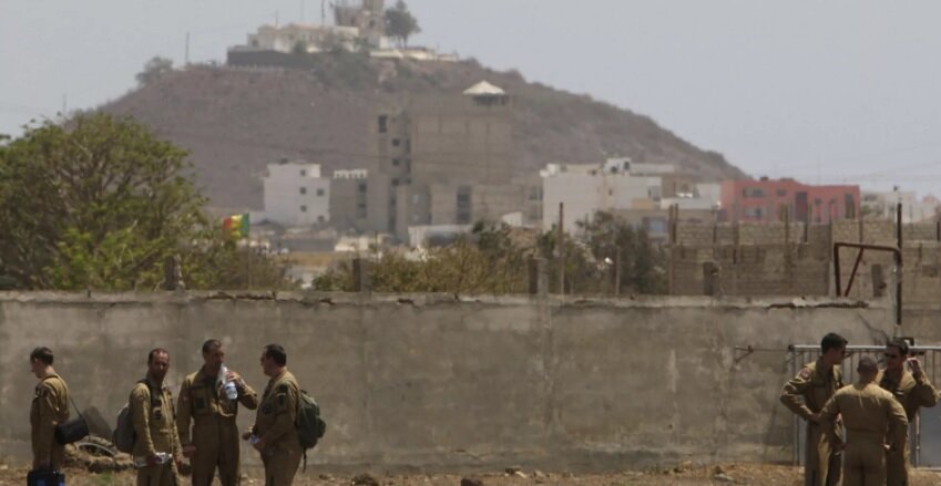 France begins the withdrawal process from Senegal