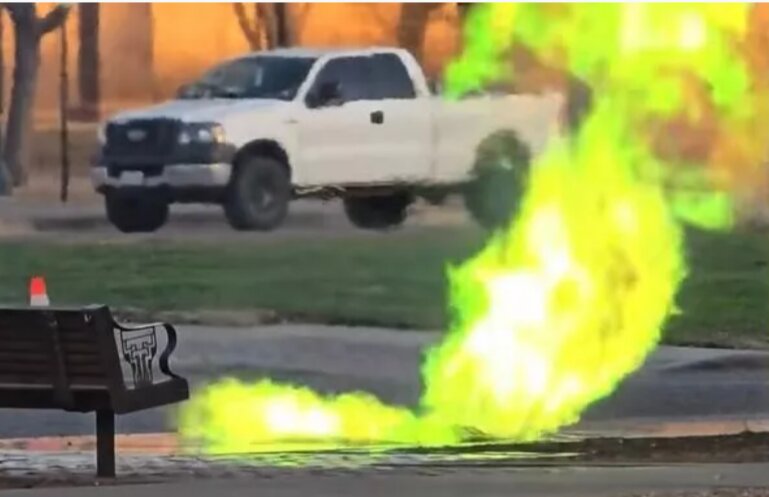 Video: A huge explosion in Texas Tech Uni. He sends green fire