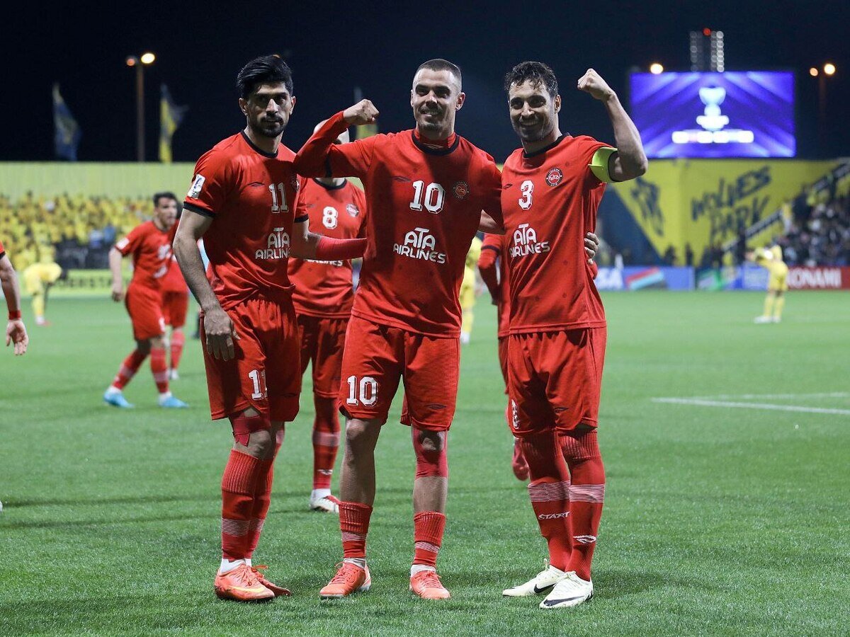 The tractor returns to the PGPL top